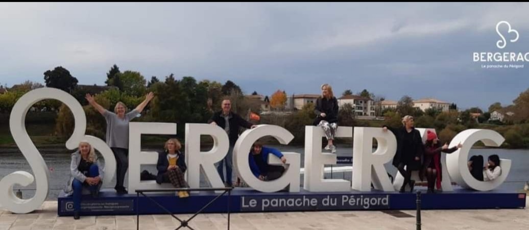 Stadt Bienenstadt Hohen Neuendorf und Bergerac, die Stadt von Cyrano